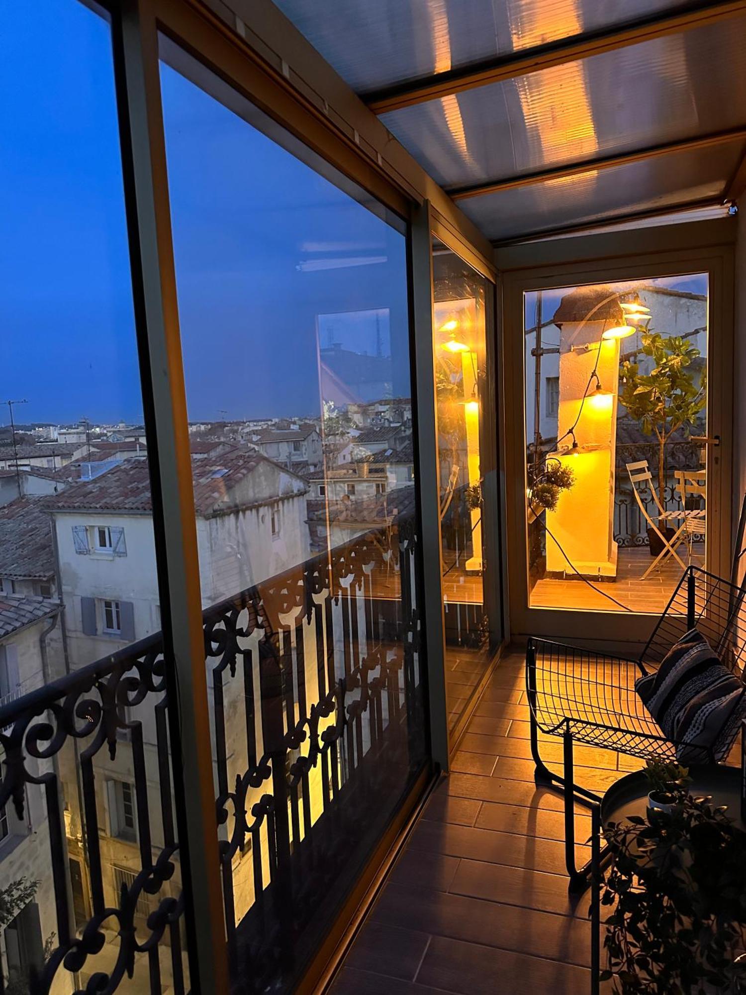 La Terrasse, Vue Sur Les Toits De Montpellierアパートメント エクステリア 写真